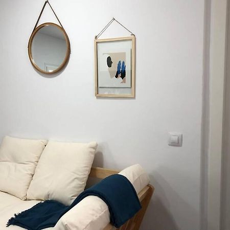 M4 Cool Terrace. 1 Min To Metro. 15 Min To Center Appartement Esplugues de Llobregat Buitenkant foto