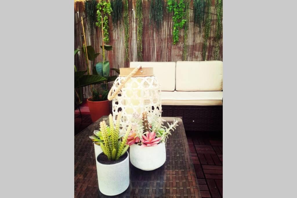 M4 Cool Terrace. 1 Min To Metro. 15 Min To Center Appartement Esplugues de Llobregat Buitenkant foto
